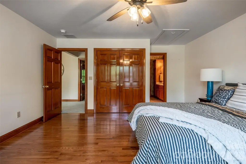 23 Boddington Court Asheville NC 28803