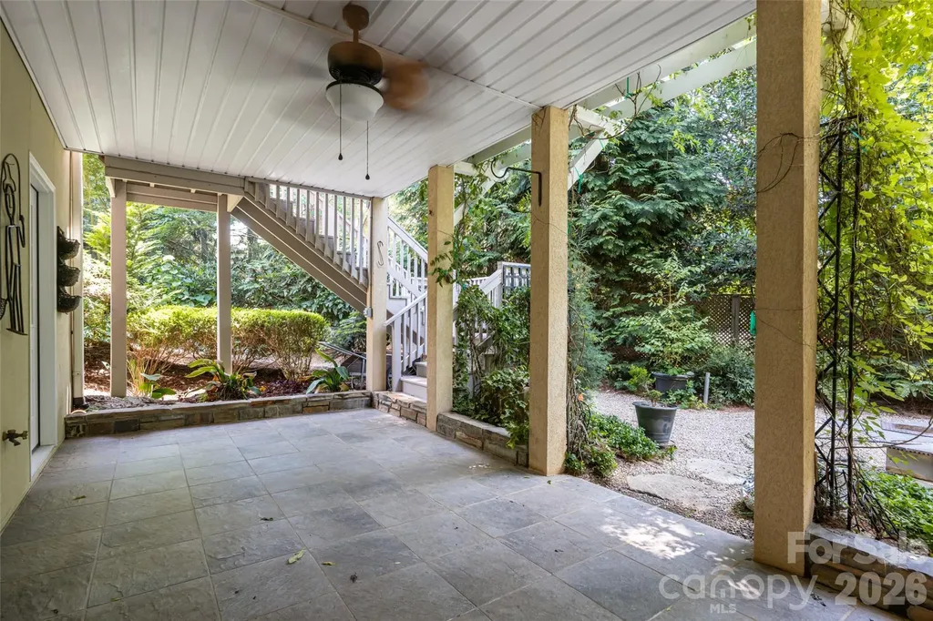 23 Boddington Court Asheville NC 28803