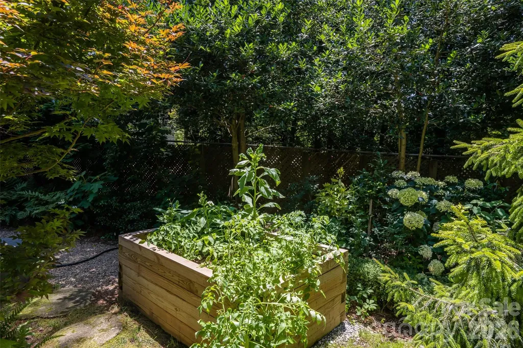 23 Boddington Court Asheville NC 28803