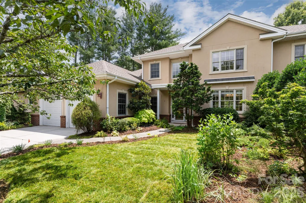 23 Boddington Court Asheville NC 28803