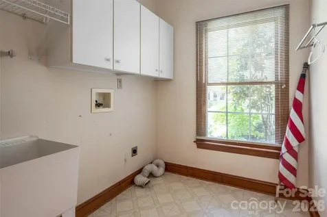 23 Boddington Court Asheville NC 28803