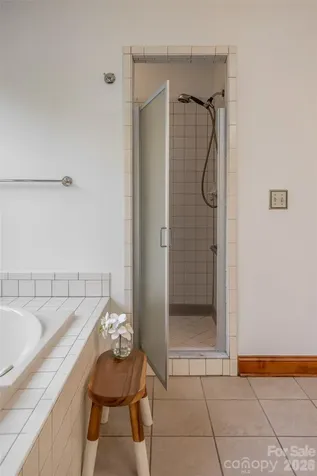 23 Boddington Court Asheville NC 28803