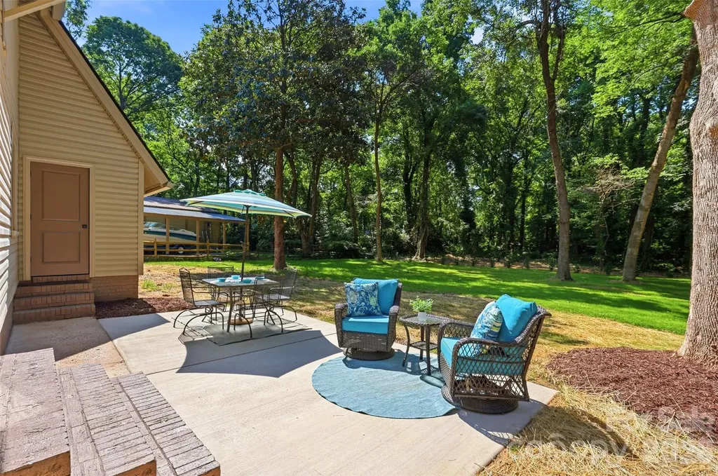 5908 Mcnair Road Charlotte NC 28212