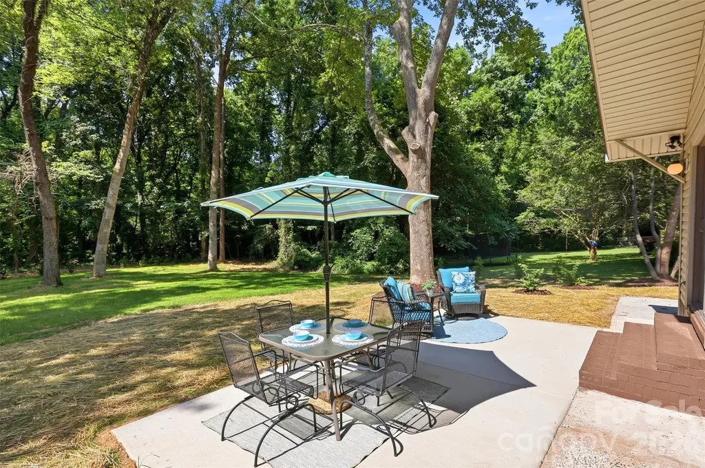 5908 Mcnair Road Charlotte NC 28212