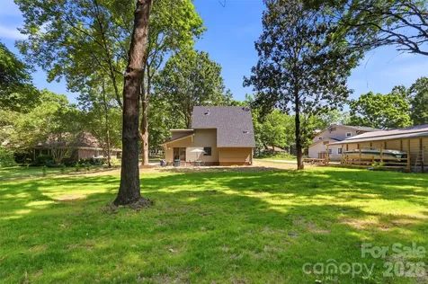 5908 Mcnair Road Charlotte NC 28212