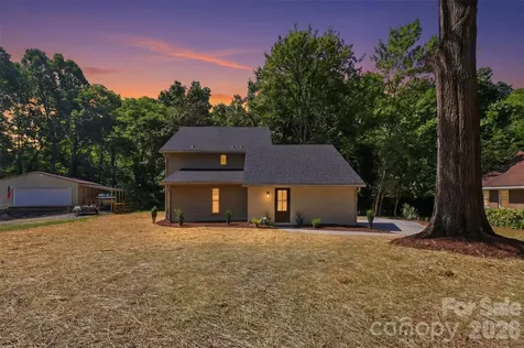 5908 Mcnair Road Charlotte NC 28212
