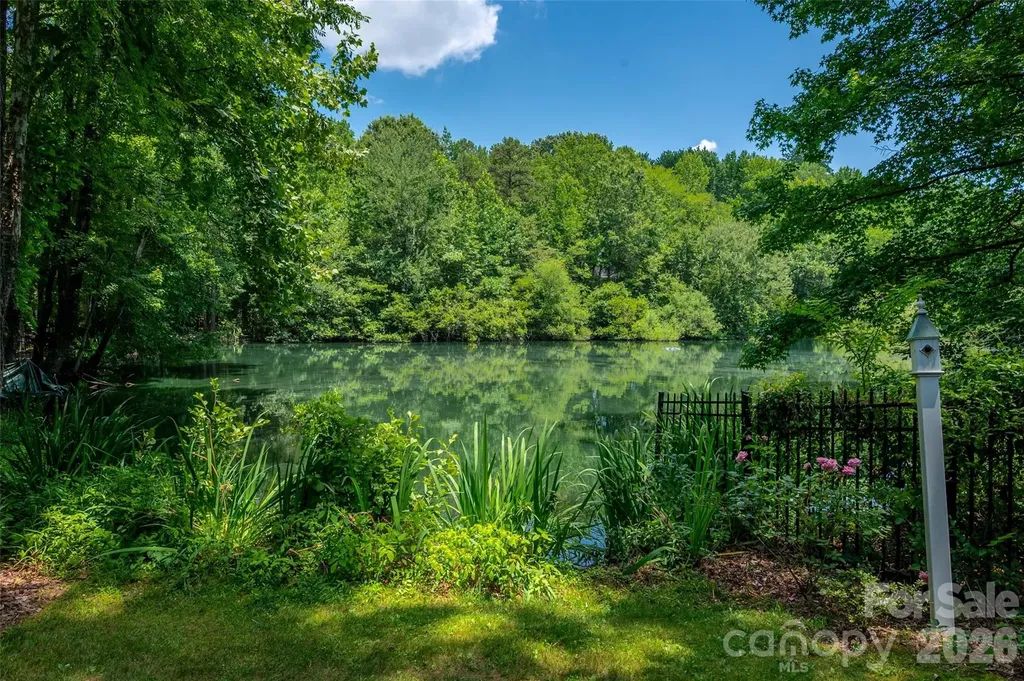1103 Real Quiet Lane Waxhaw NC 28173