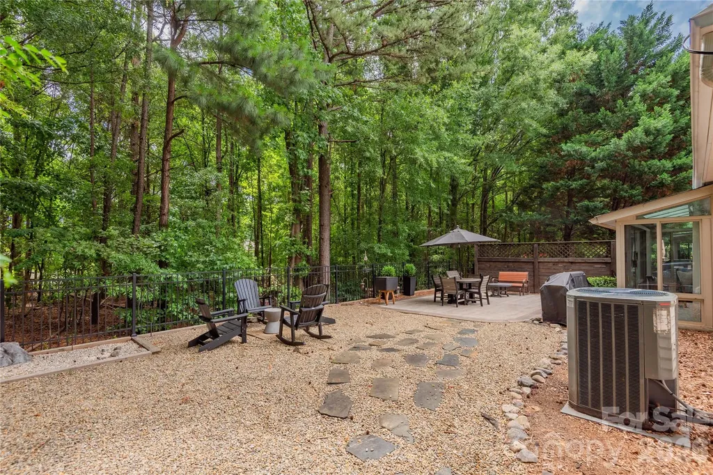 7330 Restoration Drive Matthews NC 28105