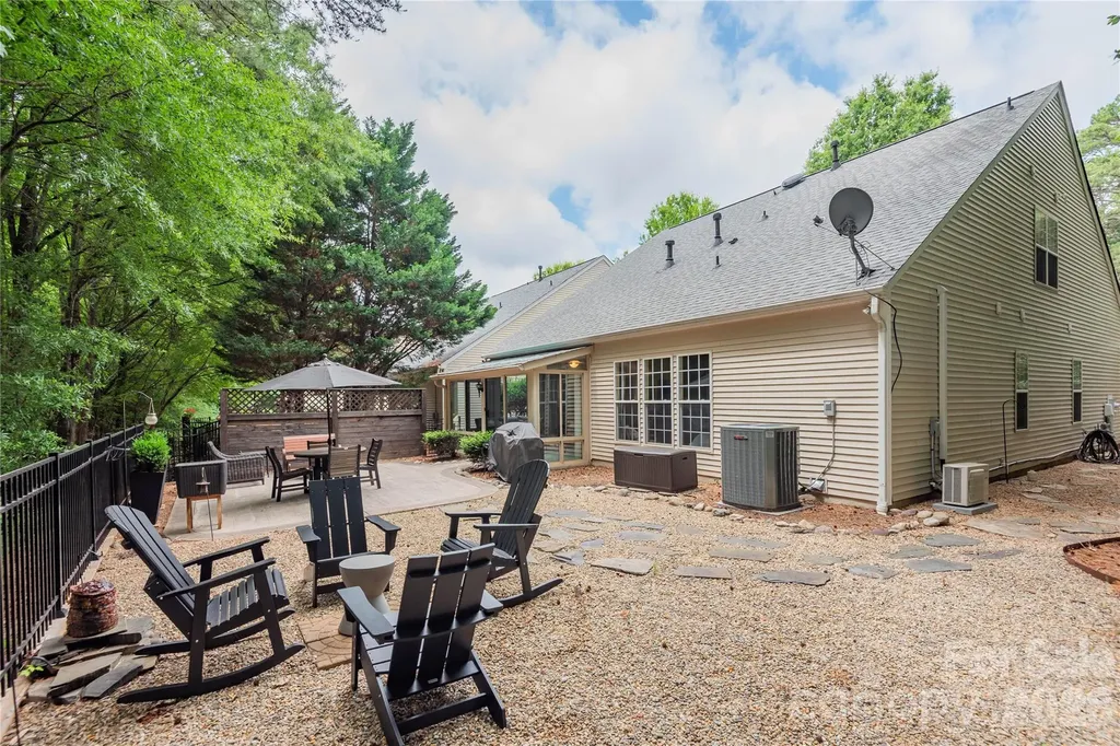 7330 Restoration Drive Matthews NC 28105