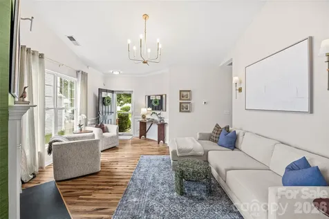 1732 Crabapple Tree Lane Charlotte NC 28214