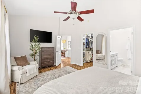 1732 Crabapple Tree Lane Charlotte NC 28214