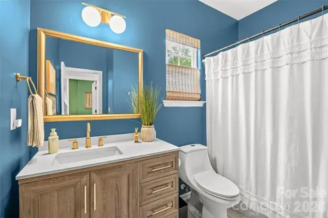 1732 Crabapple Tree Lane Charlotte NC 28214
