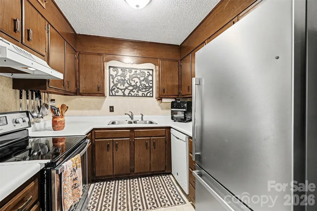 121 Carriage House Drive Kannapolis NC 28081