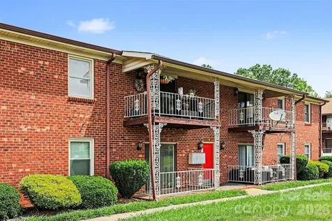 121 Carriage House Drive Kannapolis NC 28081