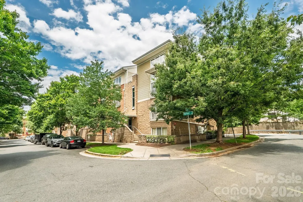 649 Raphael Place Charlotte NC 28205