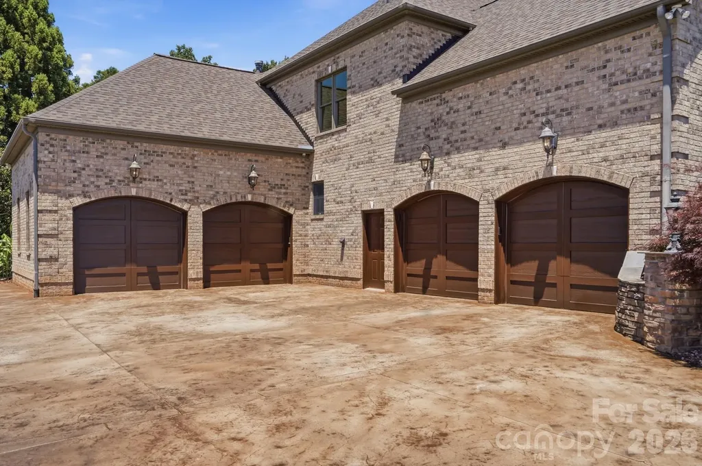 142 Riverchase Lane Mooresville NC 28115