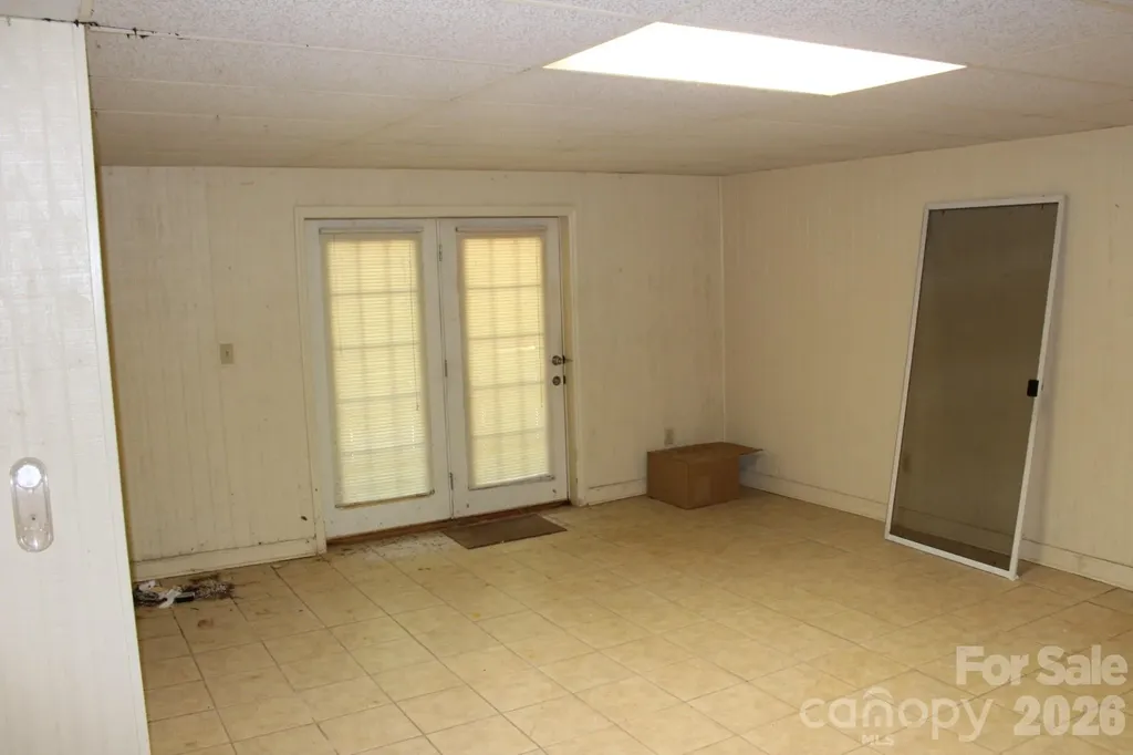 30 Oak Lane Columbus NC 28722