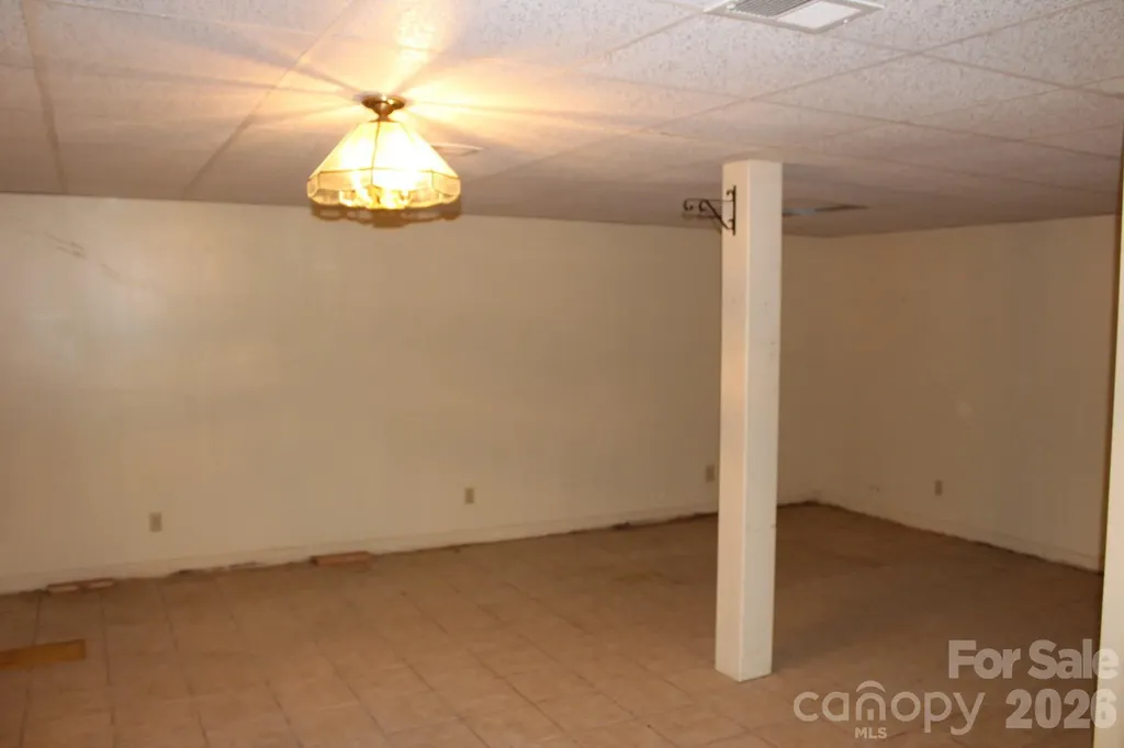 30 Oak Lane Columbus NC 28722