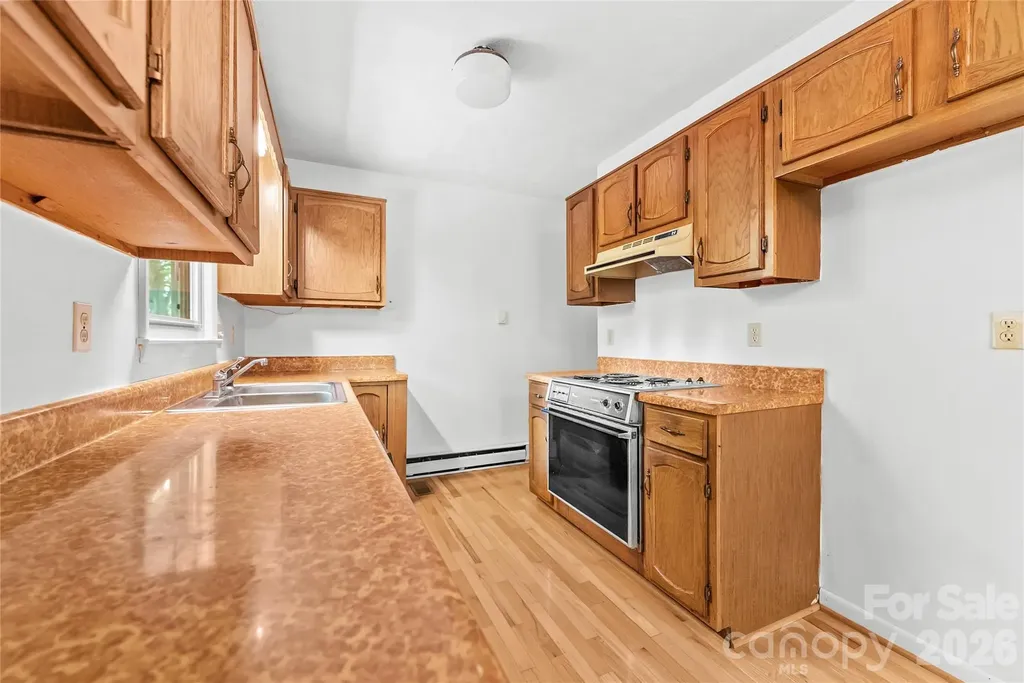 100 Stonewall Avenue Swannanoa NC 28778