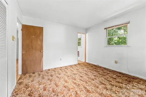 100 Stonewall Avenue Swannanoa NC 28778