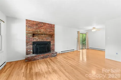 100 Stonewall Avenue Swannanoa NC 28778