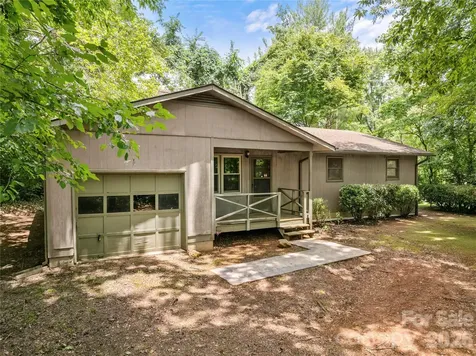 100 Stonewall Avenue Swannanoa NC 28778