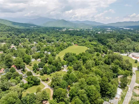 100 Stonewall Avenue Swannanoa NC 28778