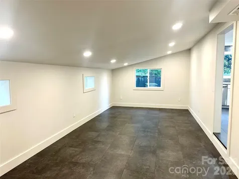 908 E 1st Street Newton NC 28658