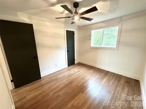 908 E 1st Street Newton NC 28658