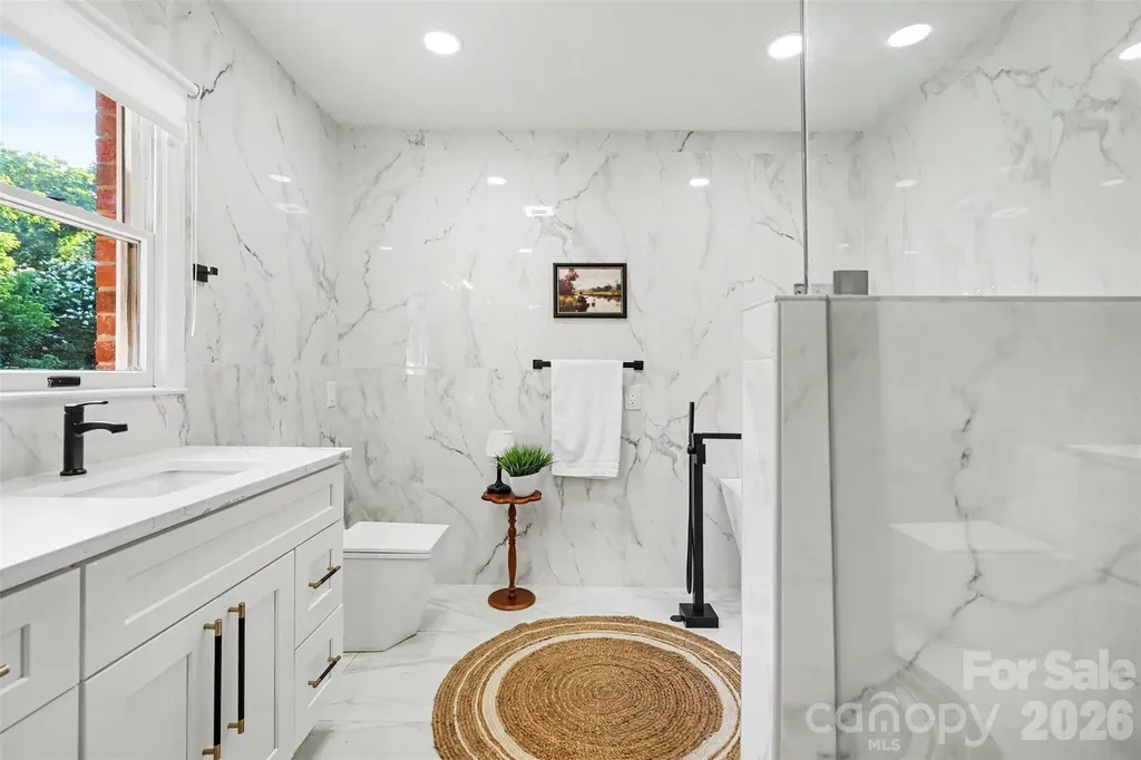 2814 Winding Oak Drive Charlotte NC 28270