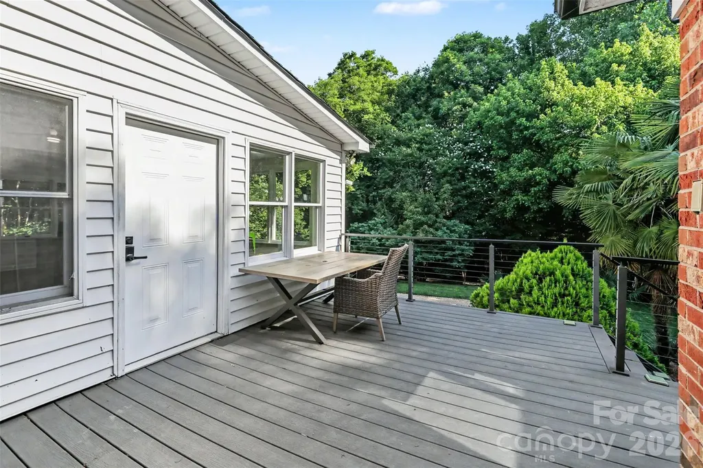 2814 Winding Oak Drive Charlotte NC 28270