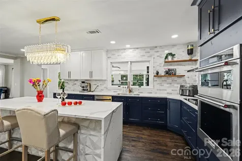 2814 Winding Oak Drive Charlotte NC 28270