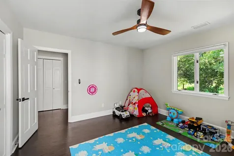 2814 Winding Oak Drive Charlotte NC 28270