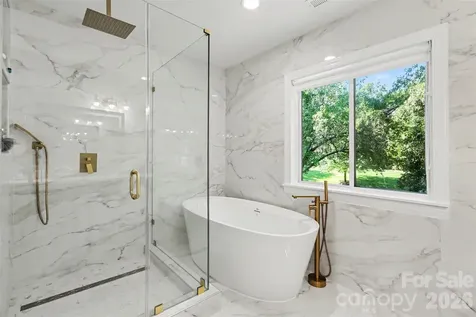 2814 Winding Oak Drive Charlotte NC 28270