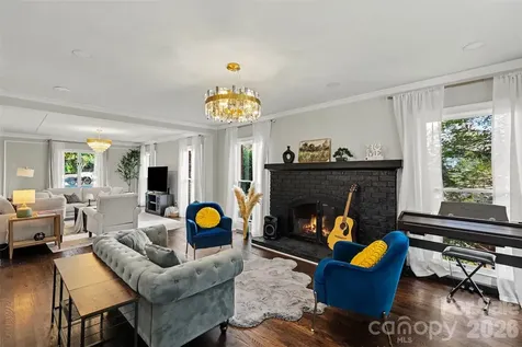 2814 Winding Oak Drive Charlotte NC 28270