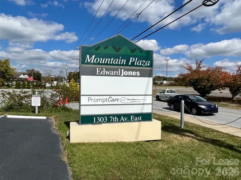 1303 7th Avenue E Hendersonville NC 28791