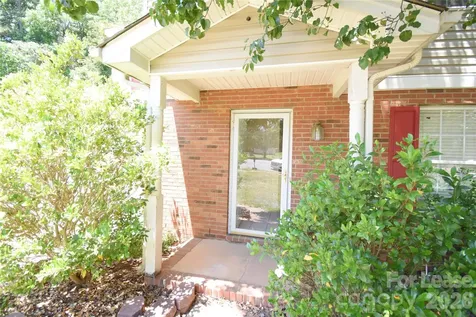 1431 Olde Justin Place Charlotte NC 28262
