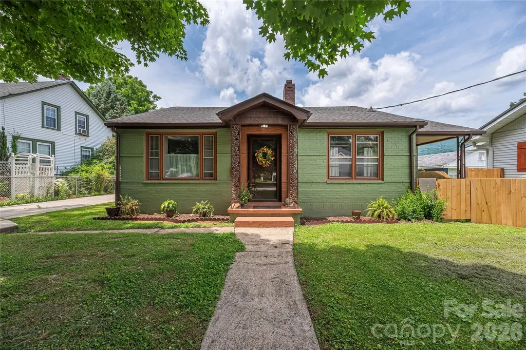 1236 Brown Avenue Waynesville NC 28786