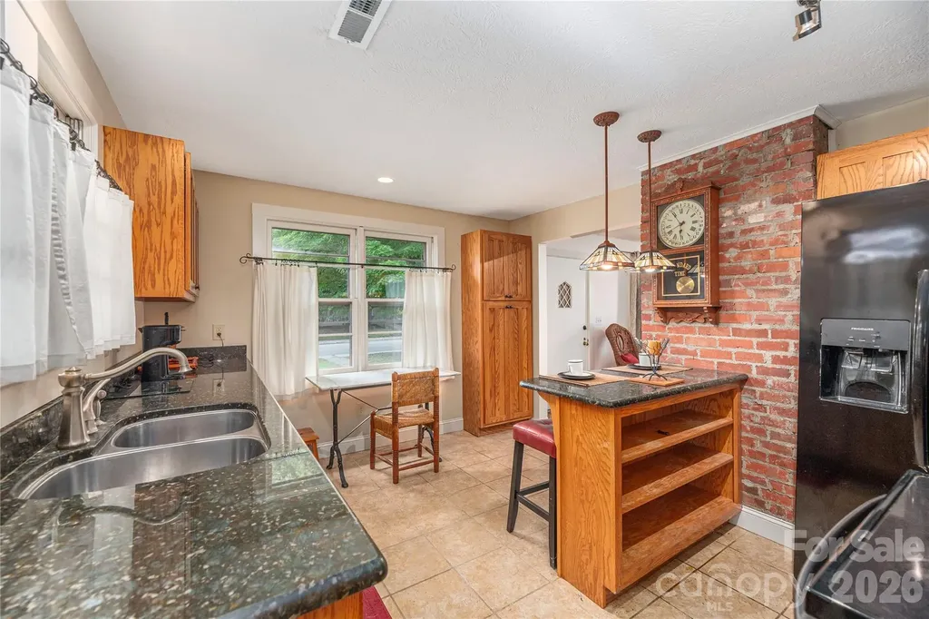 1236 Brown Avenue Waynesville NC 28786