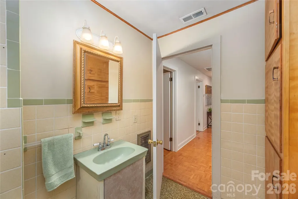 1236 Brown Avenue Waynesville NC 28786
