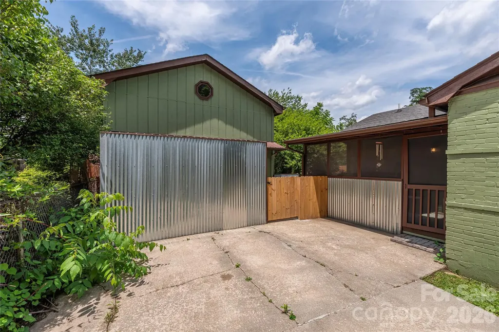 1236 Brown Avenue Waynesville NC 28786