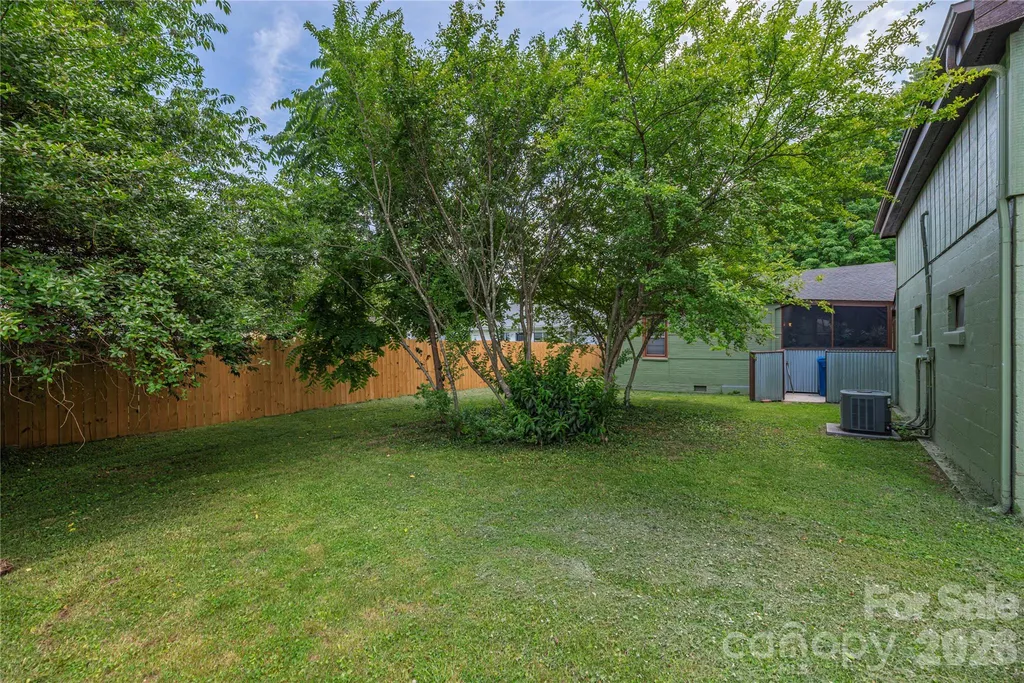 1236 Brown Avenue Waynesville NC 28786