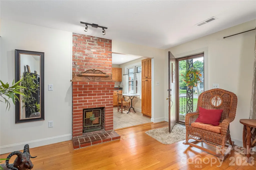 1236 Brown Avenue Waynesville NC 28786