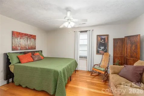 1236 Brown Avenue Waynesville NC 28786