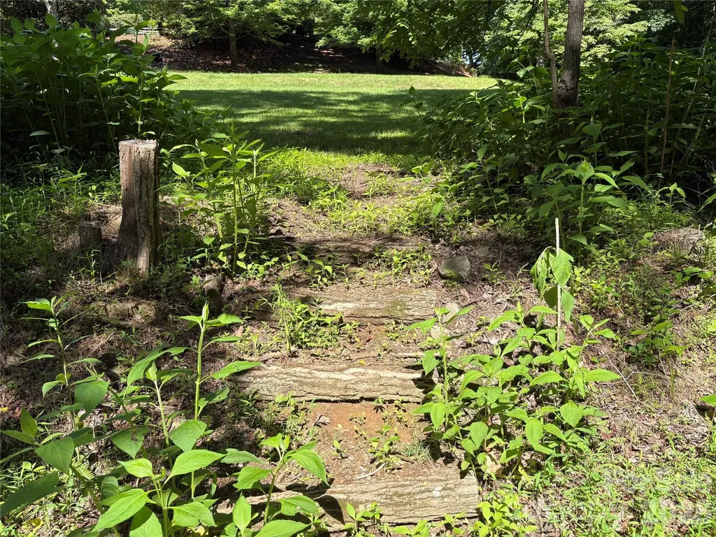 239 Stone Valley Way Hendersonville NC 28792