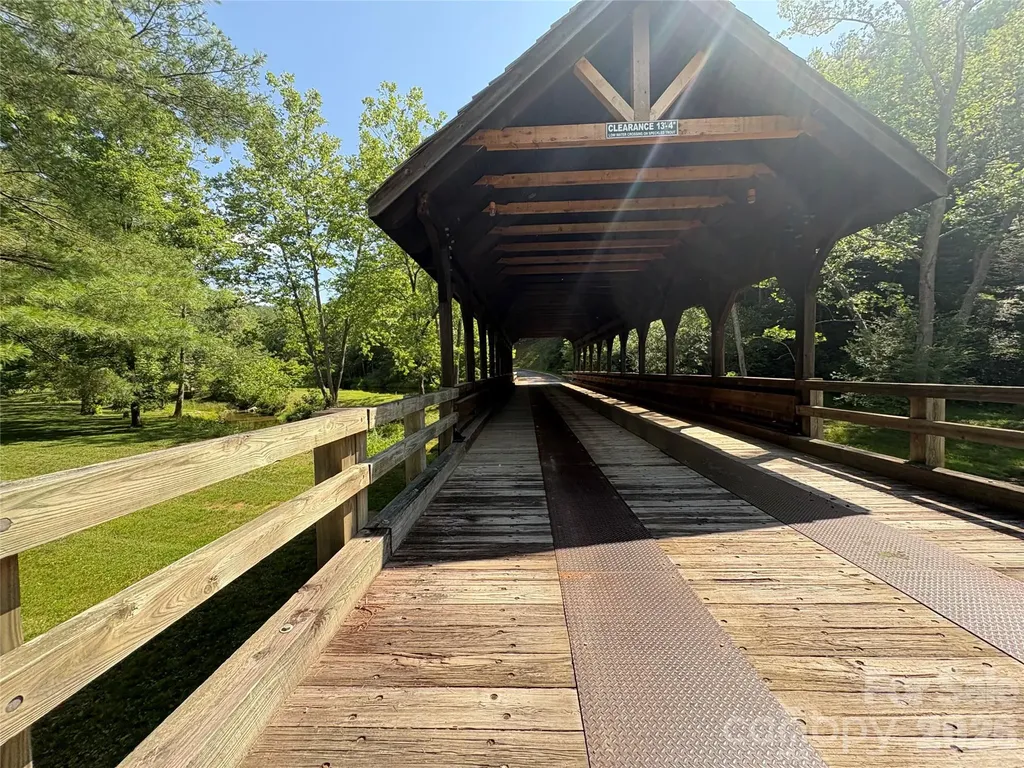 239 Stone Valley Way Hendersonville NC 28792