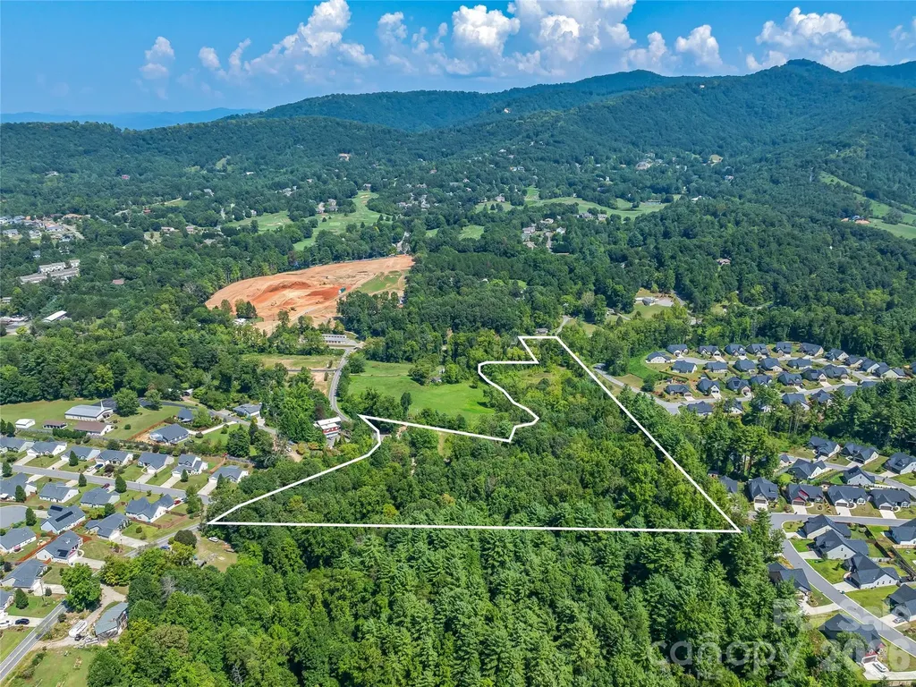 28 Pleasant Grove Road Weaverville NC 28787