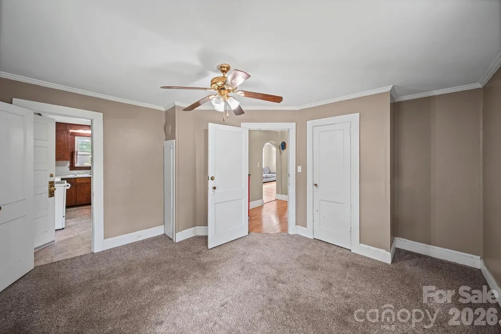 1911 Glenwood Street Kannapolis NC 28083