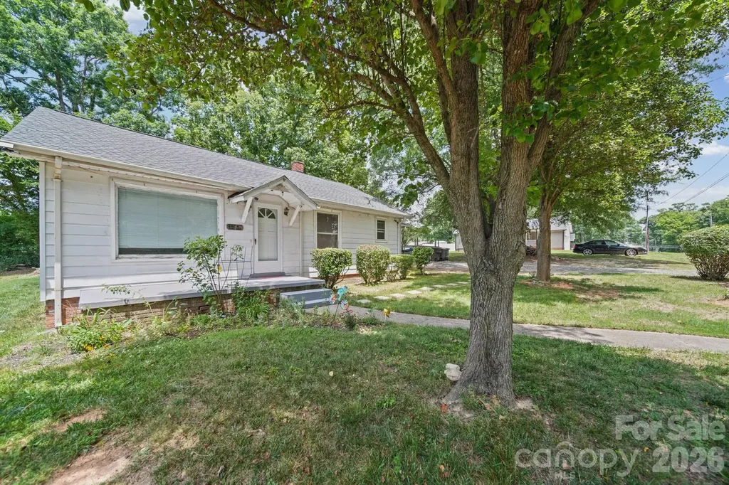 1911 Glenwood Street Kannapolis NC 28083