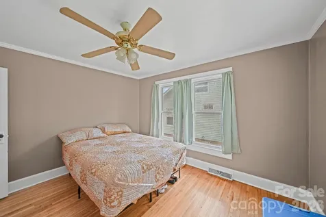 1911 Glenwood Street Kannapolis NC 28083